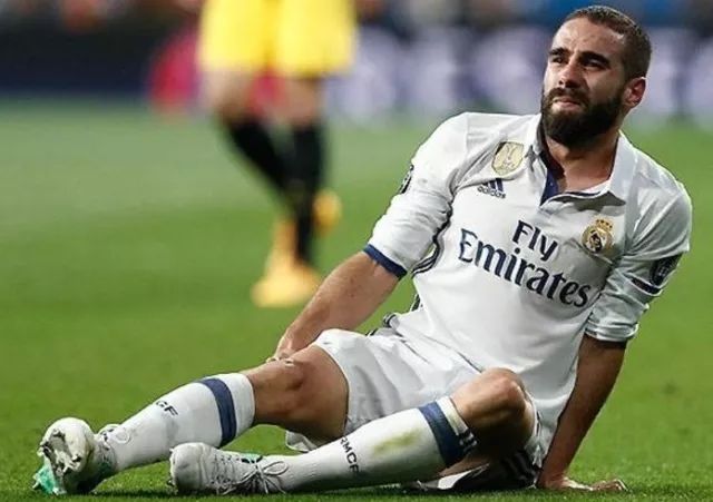 利物浦防线溃败,皇马旧将贝尔纳多破门